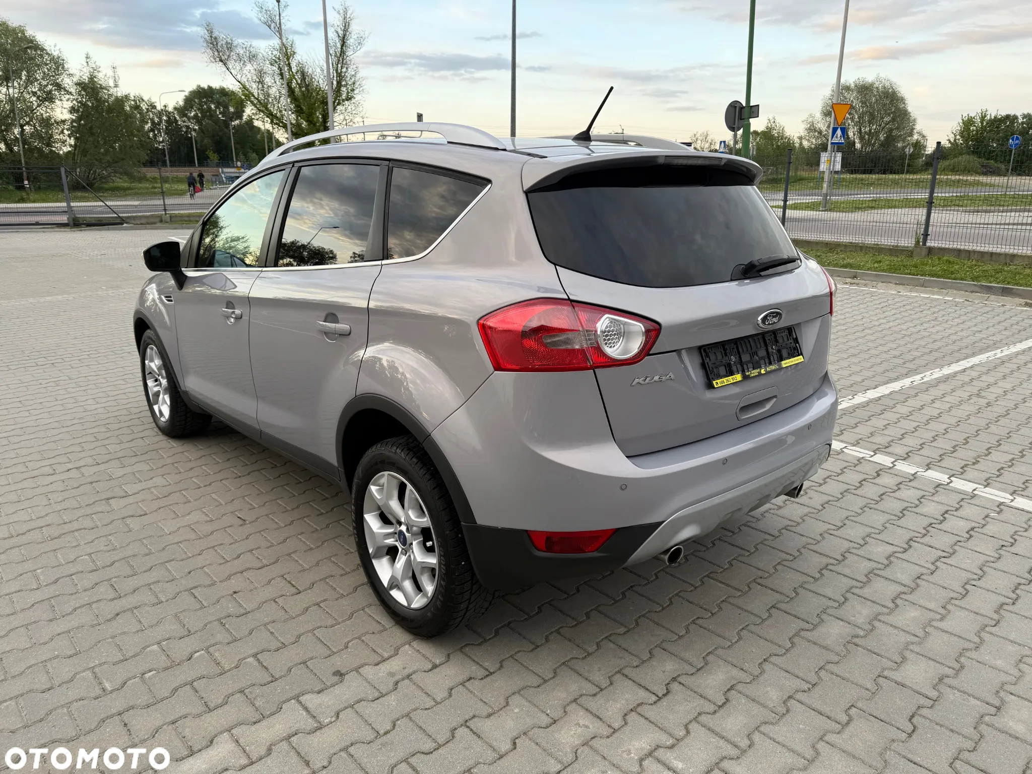 Ford Kuga 2.0 TDCi Titanium - 5