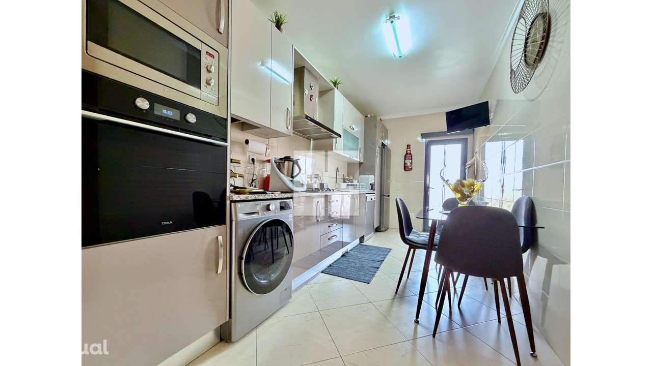 T2 com varanda e garagem fechada - Grande imagem: 3/38