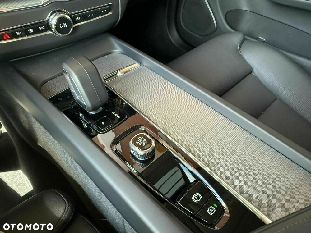Volvo XC 60 - 26