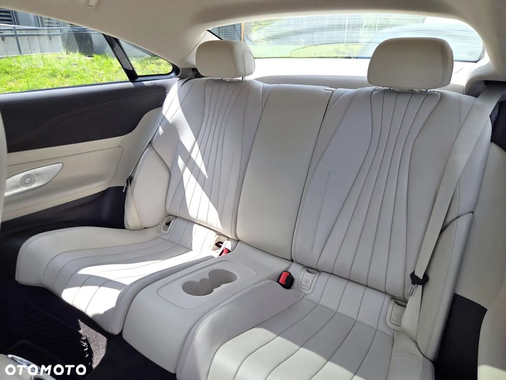 Mercedes-Benz Klasa E 400 - 12