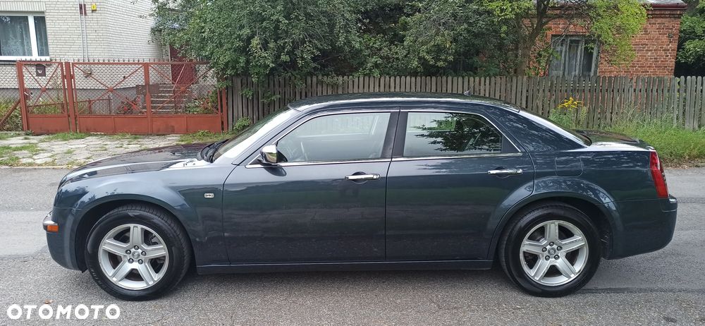Chrysler 300C - 14