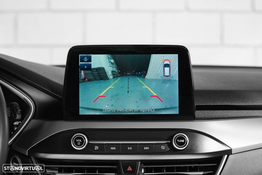 Ford Focus 1.0 EcoBoost MHEV Titanium - 23