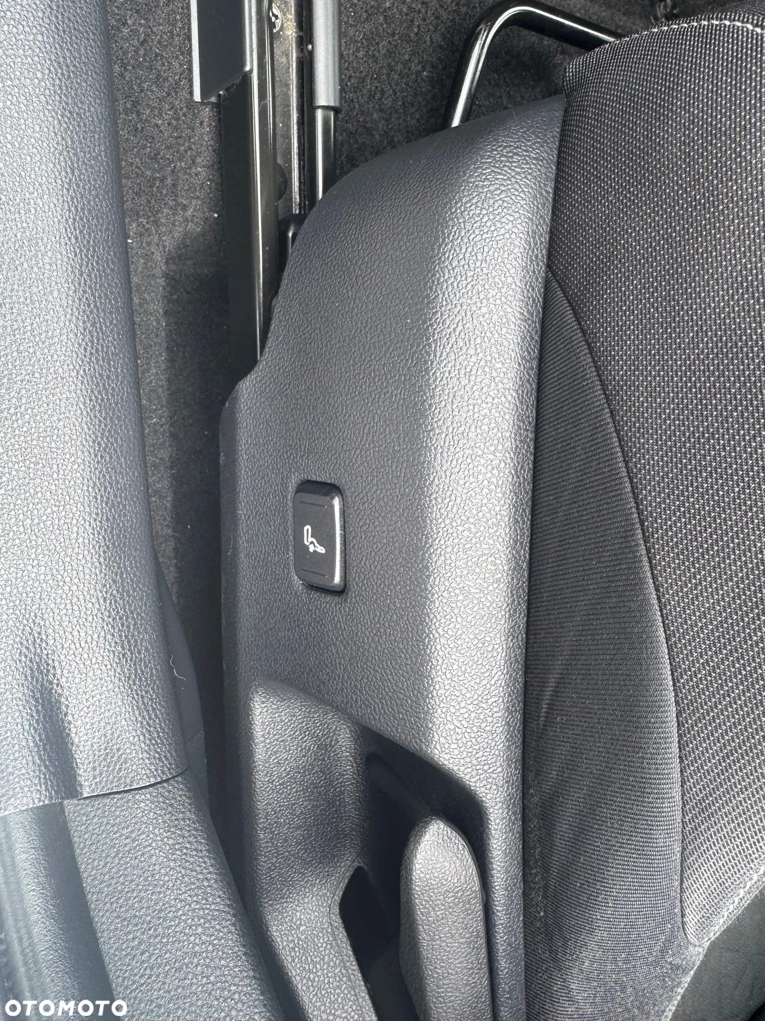 Toyota Corolla 2.0 Hybrid Comfort - 15