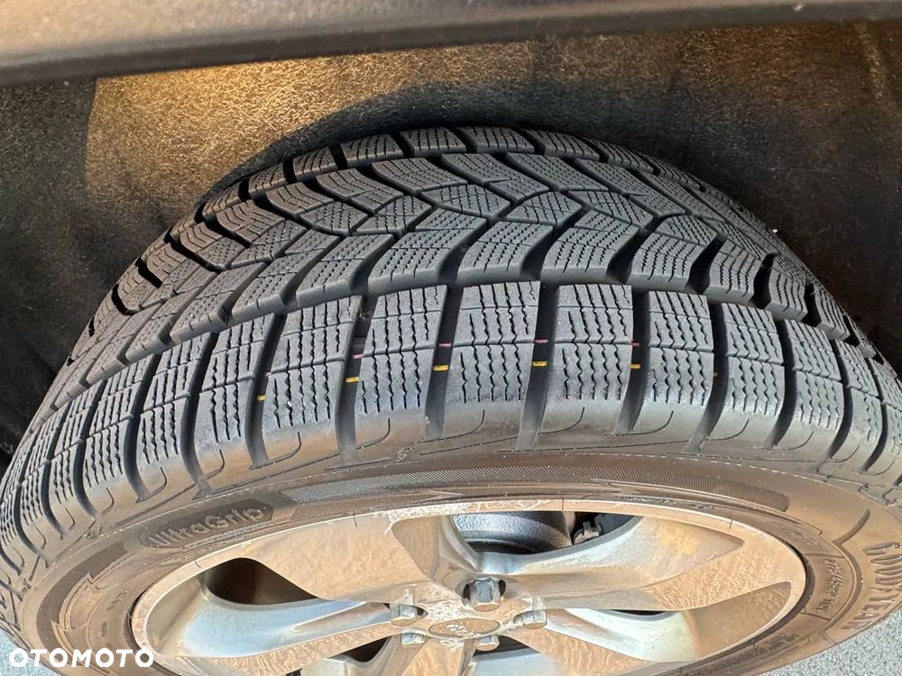 Jeep Grand Cherokee - 15