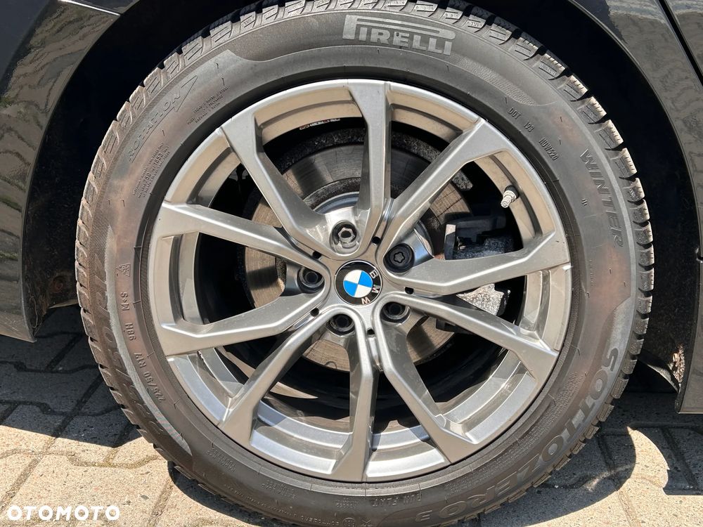 BMW Seria 3 320d xDrive MHEV M Sport sport - 7