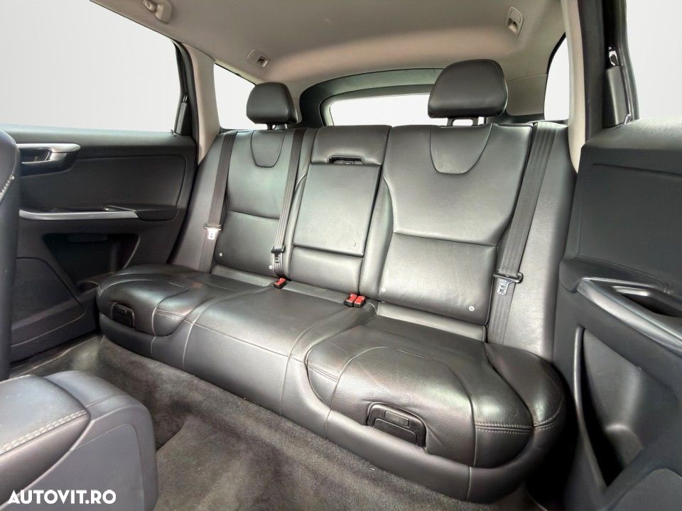 Volvo XC 60 - 21