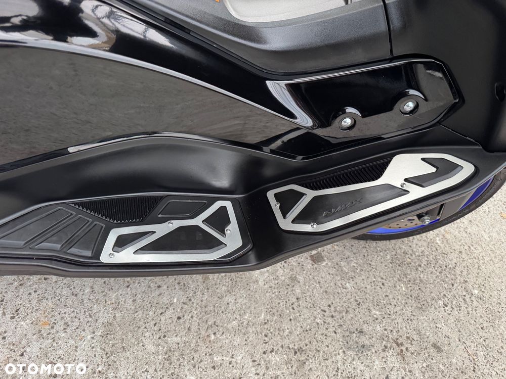 Yamaha NMAX - 22