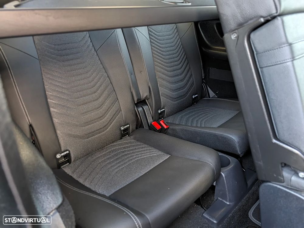Mercedes-Benz GLB 200 Progressive - 13