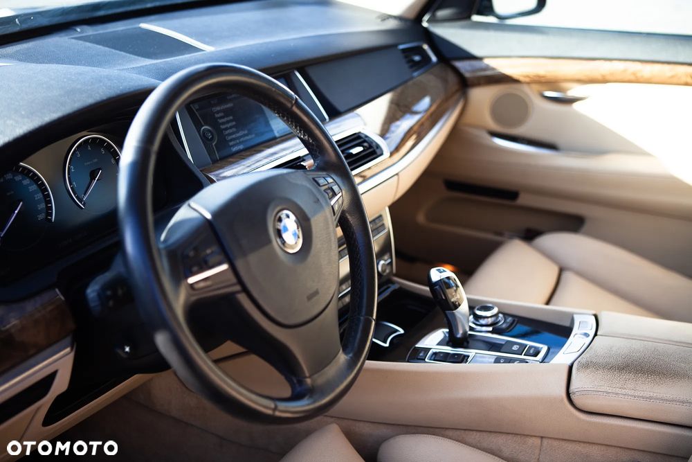 BMW 5GT 535i - 6