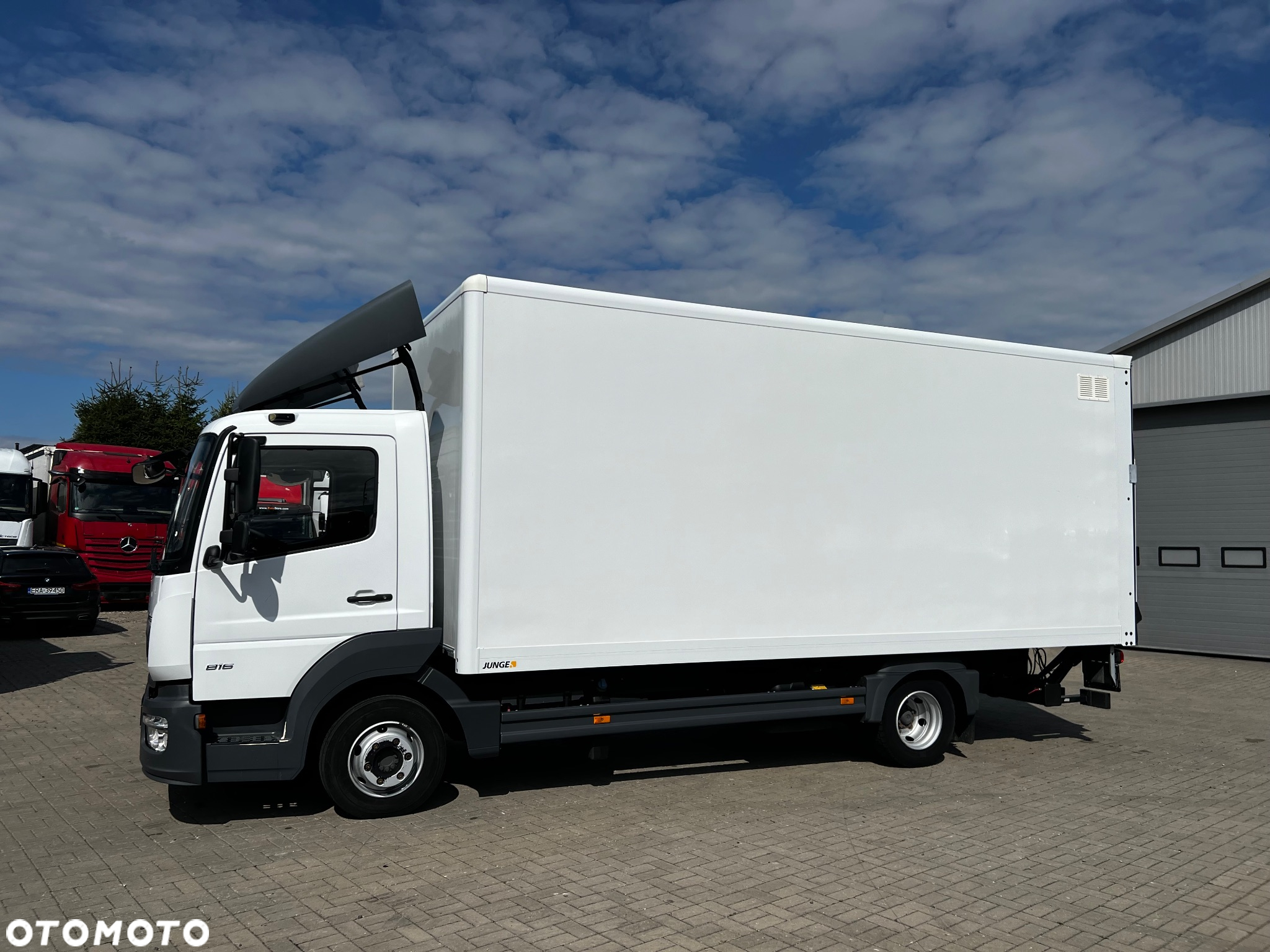 Mercedes-Benz ATEGO - 12