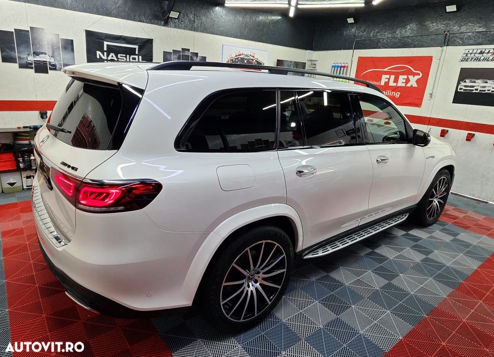 Mercedes-Benz GLS - 11