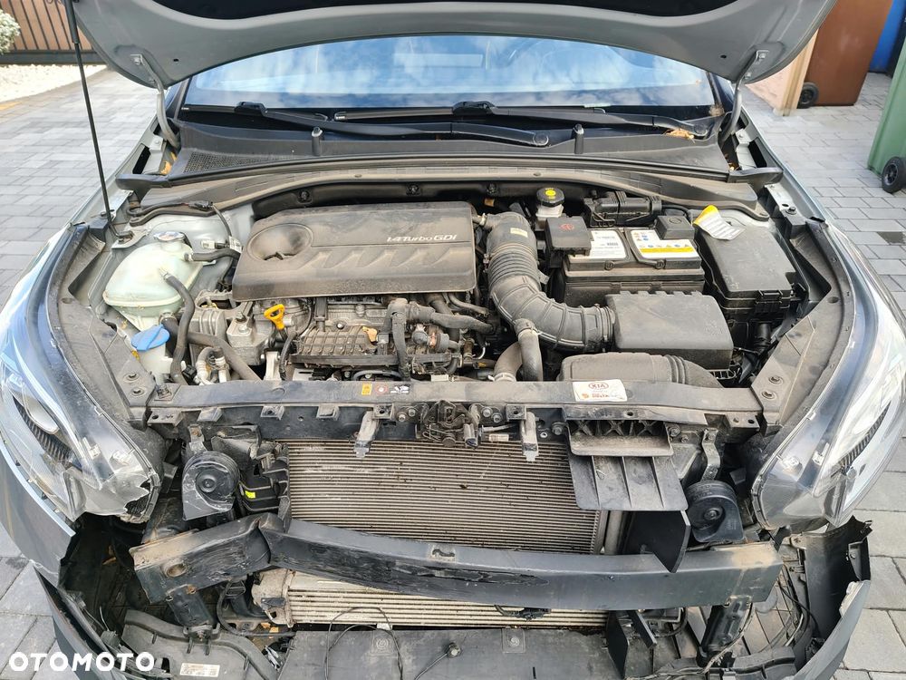 Kia XCeed 1.4 T-GDI OPF DCT7 PLATINUM EDITION - 14