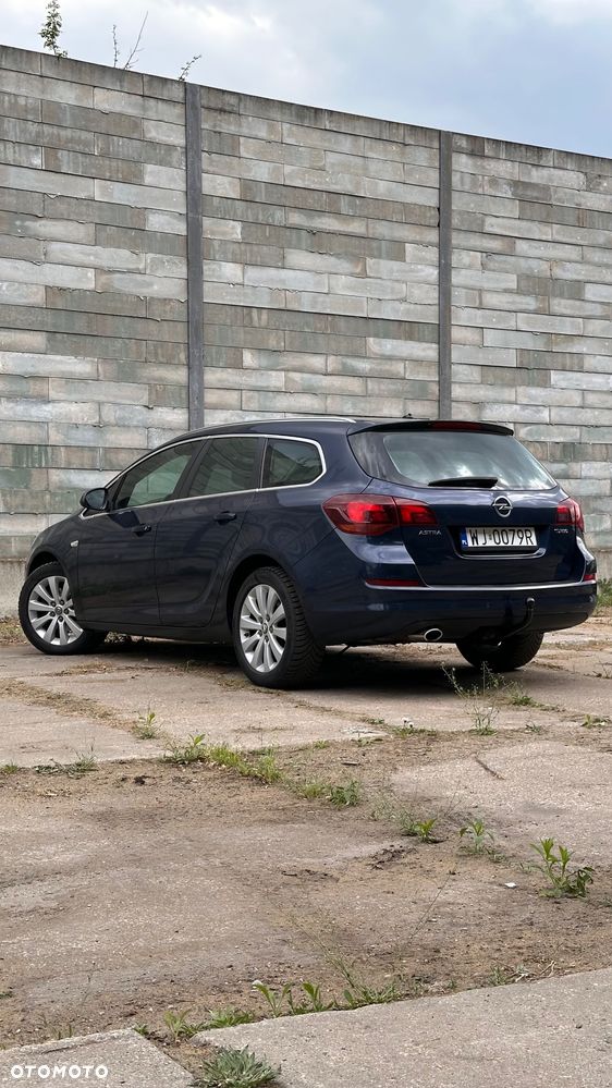 Opel Astra 1.6 Turbo Edition - 3