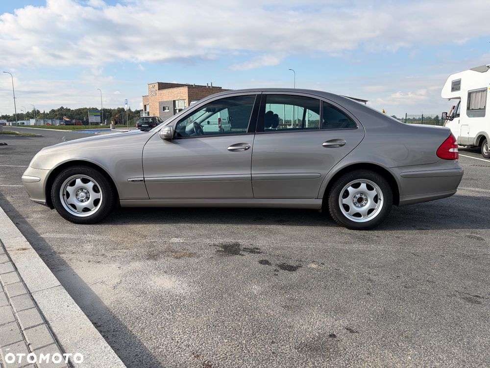 Mercedes-Benz Klasa E 200 CDI Elegance - 2