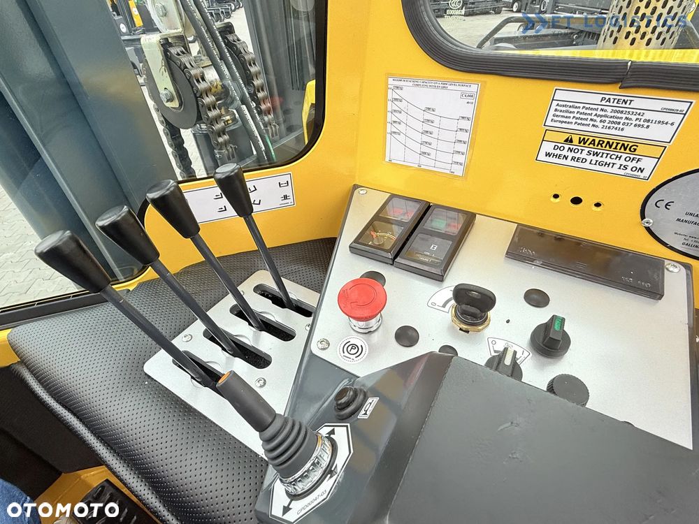 Combilift WÓZEK CZTEROKIERUNKOWY - WIELOKIERUNKOWY C4000 / GAS / DUPLEX 4600MM /JEDYNE 5614 MOTOGODZIN /  POZYCJONER WIDEŁ / PEŁNA KABINA - OGRZEWANIE / STAN IDEALNY / Szeroka oferta wózków czterokierunkowych i bocznych, dopasowanych do różnorodnych potrzeb i zastosowań - 17