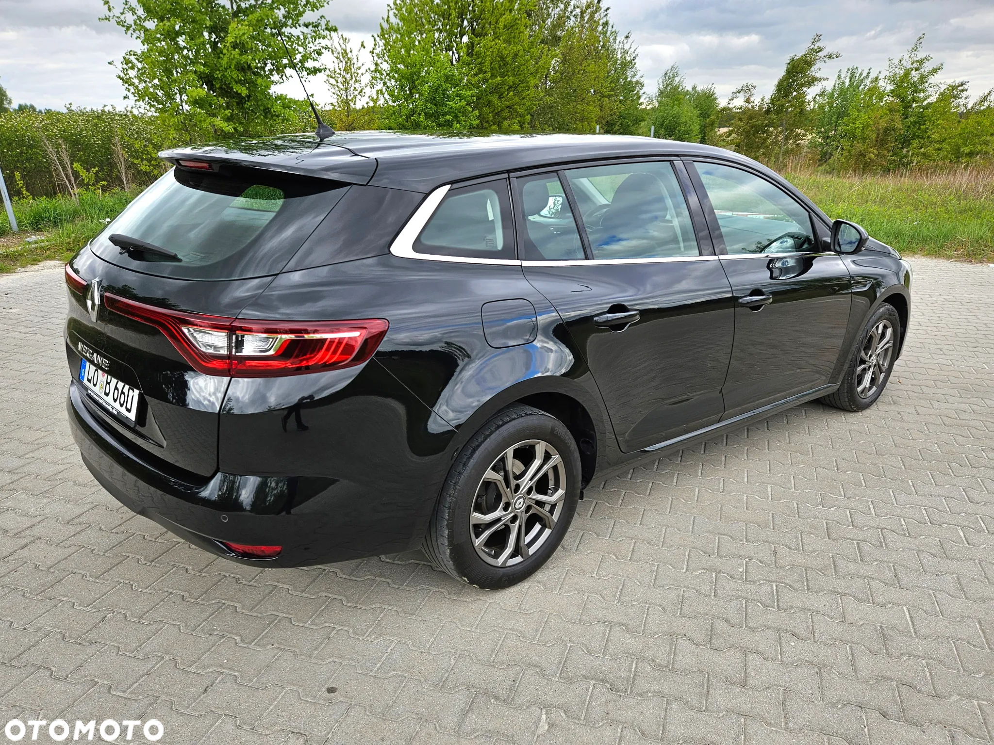 Renault Megane Grandtour ENERGY TCe 130 INTENS - 18