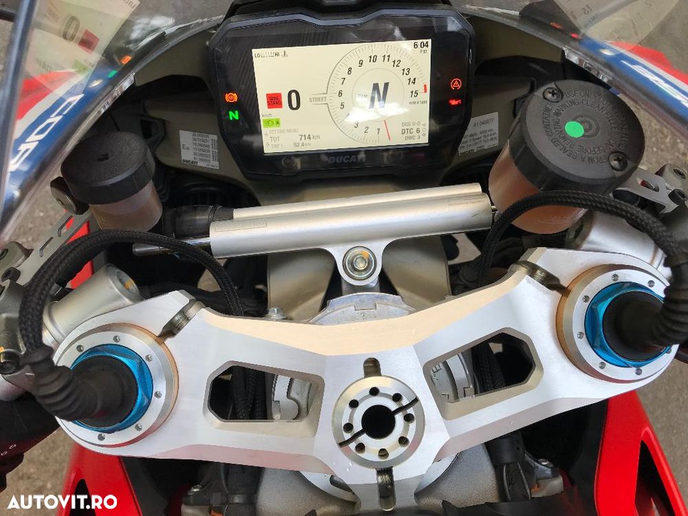 Ducati Panigale V4 S - 4