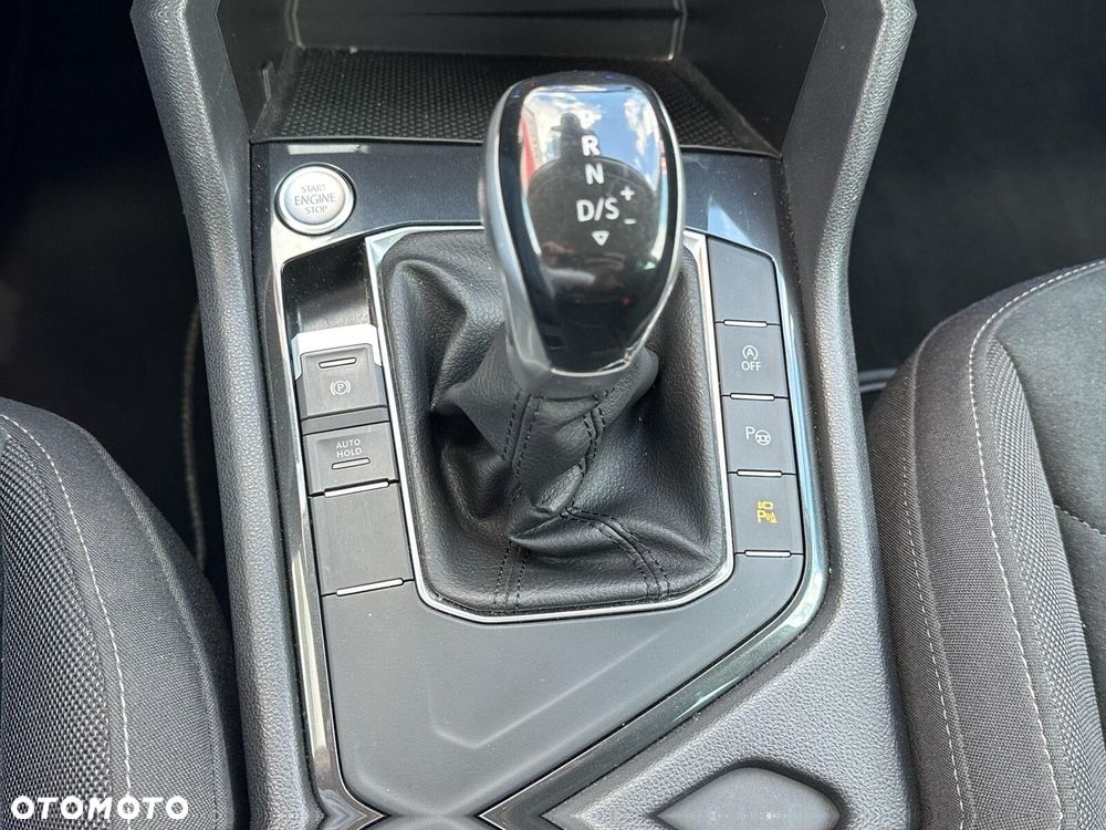 Volkswagen Tiguan 1.5 eTSI Elegance DSG - 31