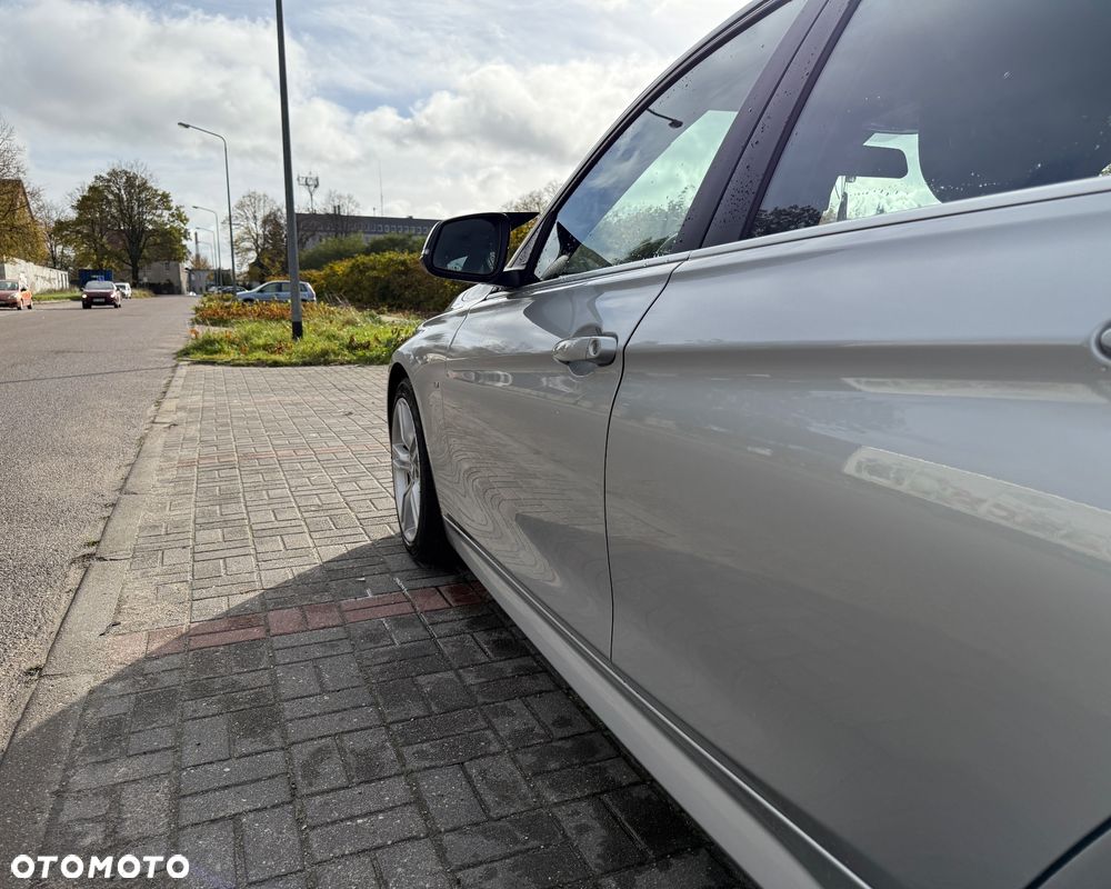 BMW Seria 3 316i M Sport - 11