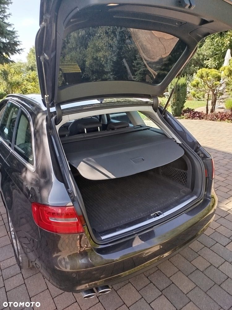 Audi A4 Avant 2.0 TDI Limited Edition - 13