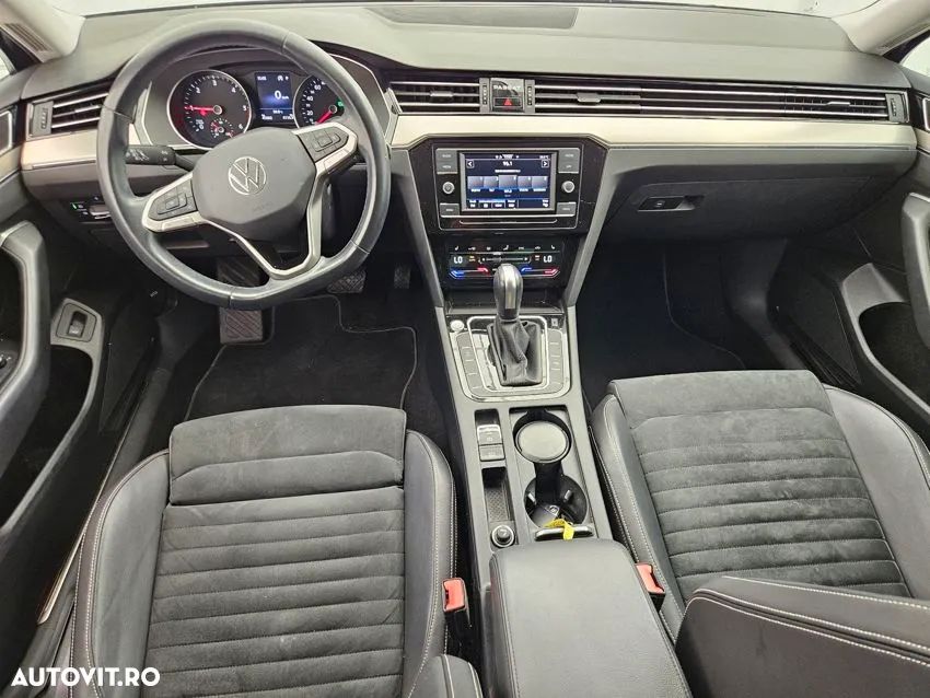 Volkswagen Passat - 5