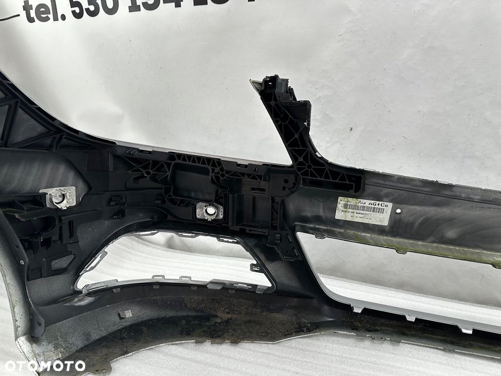 MERCEDES W204 LIFT ZDERZAK PRZEDNI PRZÓD NA 6xPDC, KOLOR SREBRNY, NR AUKCJI NZ53 - 9