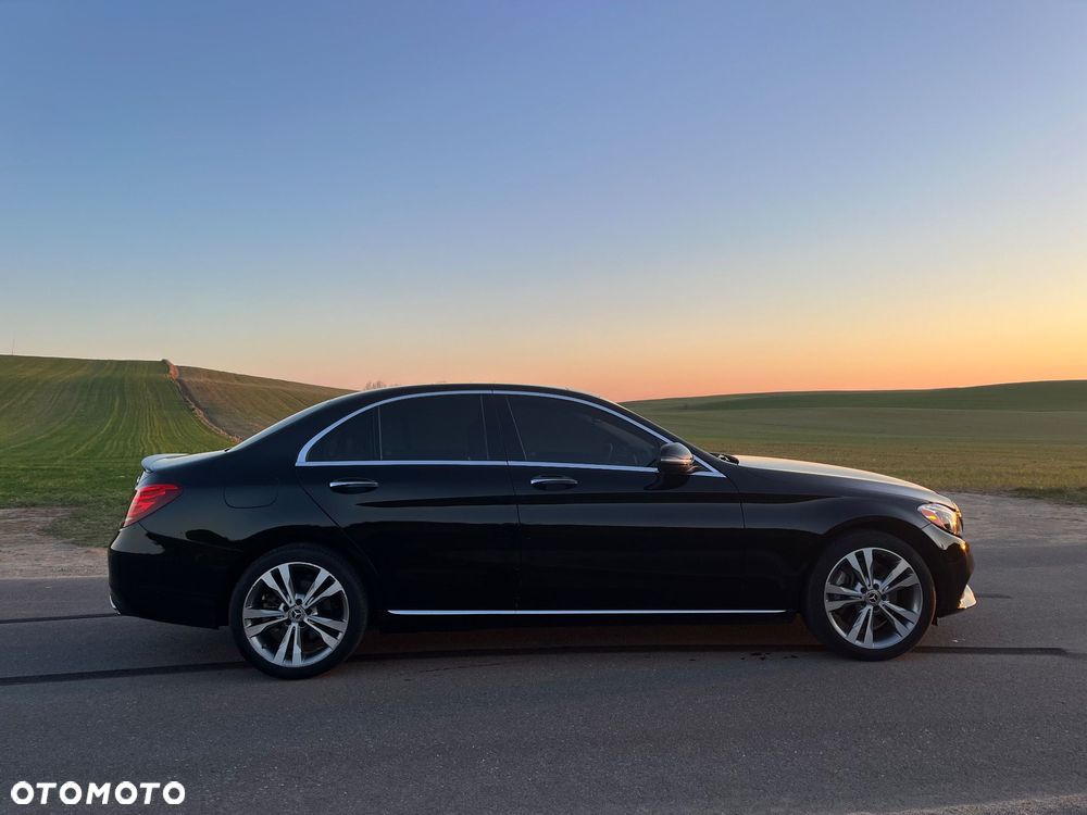 Mercedes-Benz Klasa C 300 7G-TRONIC Exclusive - 5