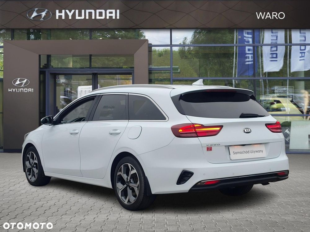 Kia Ceed - 4