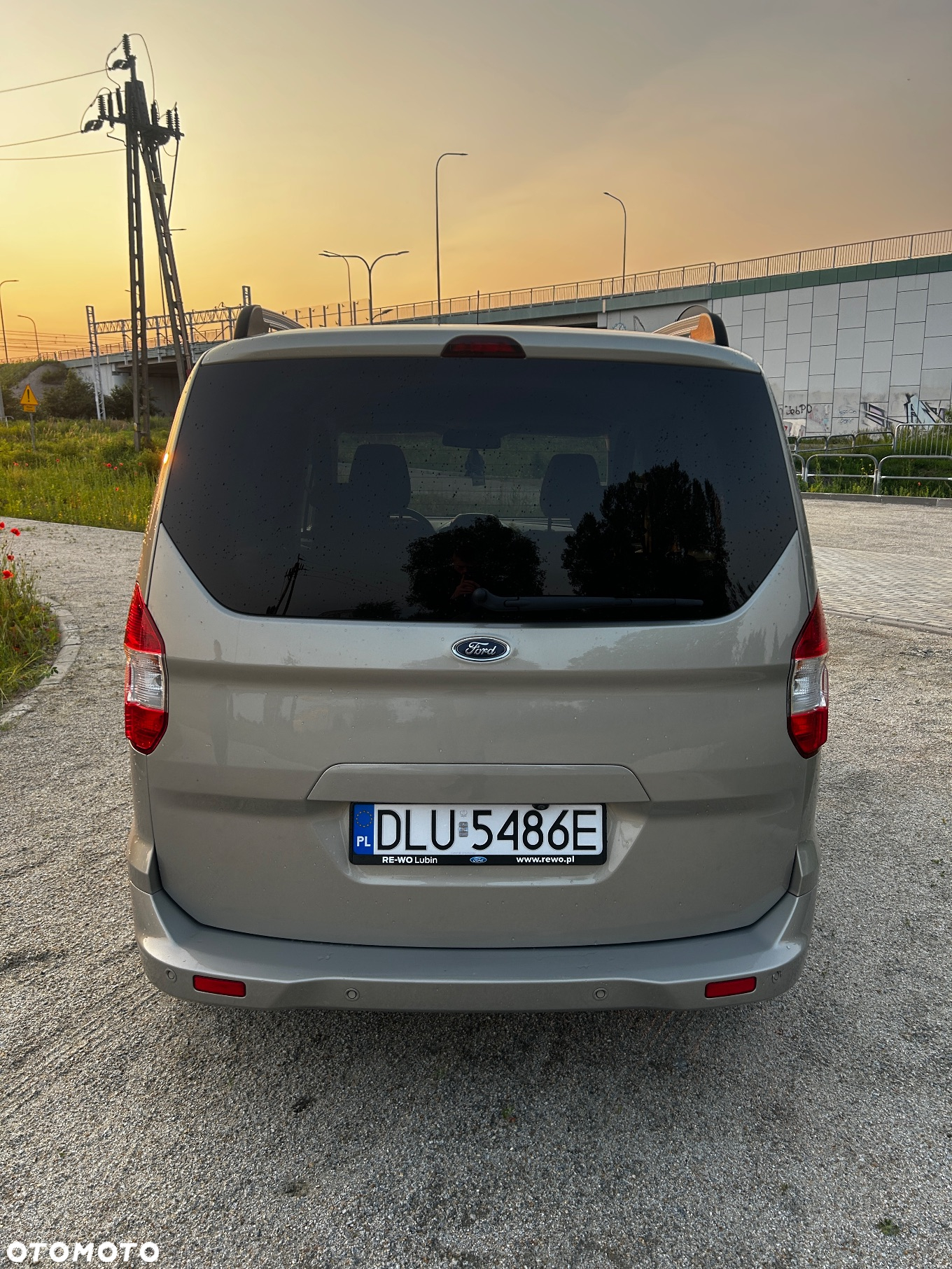 Ford Tourneo Courier 1.5 TDCi Trend - 4