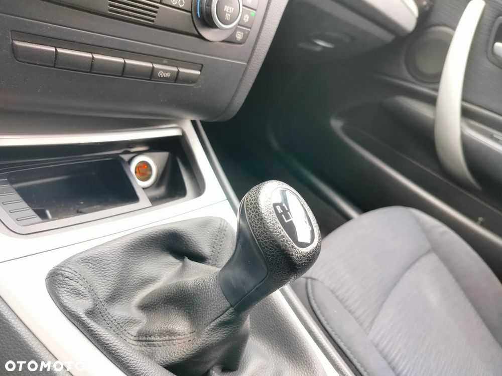 BMW Seria 1 - 24