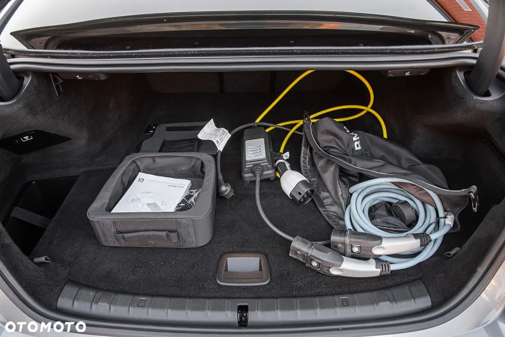 BMW Seria 5 530e iPerformance xDrive M Sport sport - 25