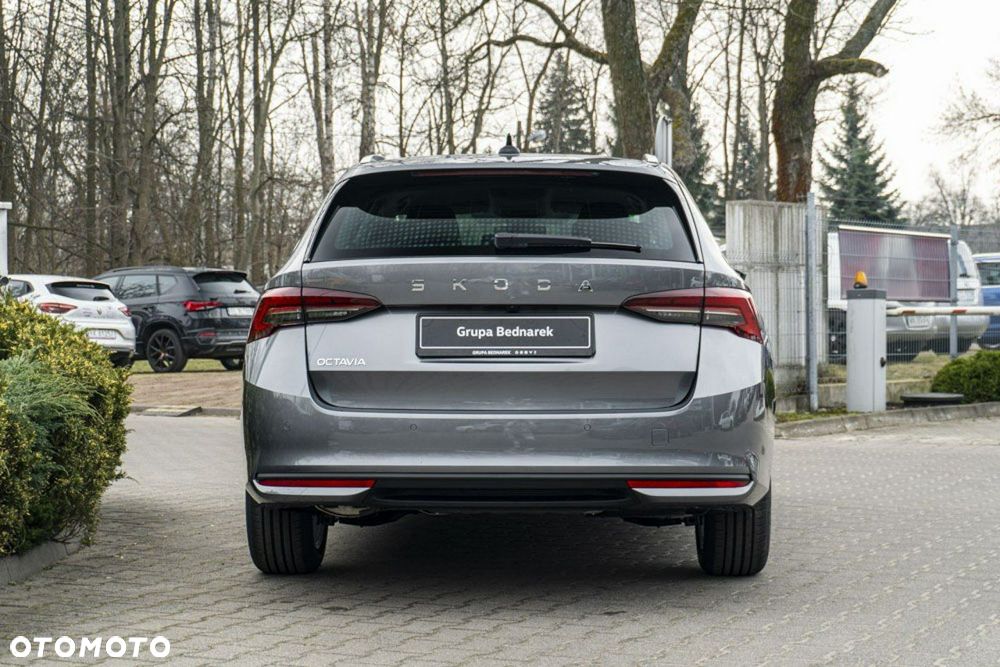 Skoda Octavia - 8
