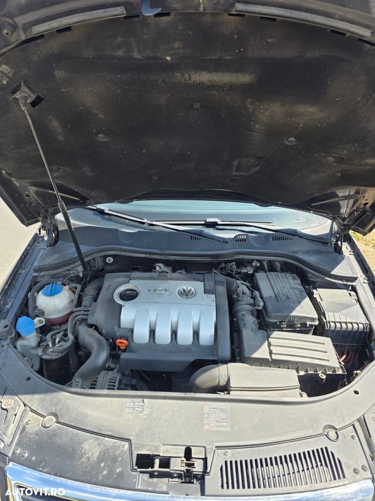 Volkswagen Passat Variant 2.0 TDI Highline DPF - 11