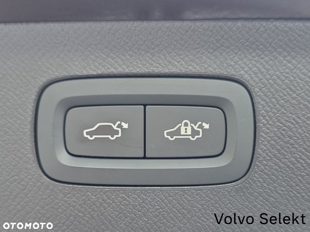 Volvo XC 90 - 20