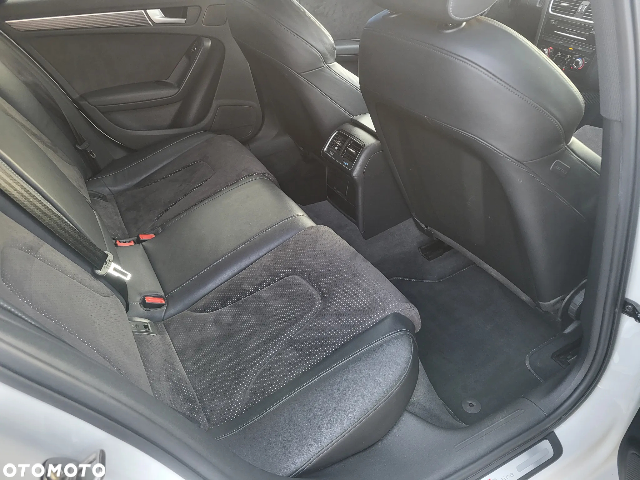 Audi A4 Avant 2.0 TDI DPF clean diesel quattro S line Sportpaket - 19
