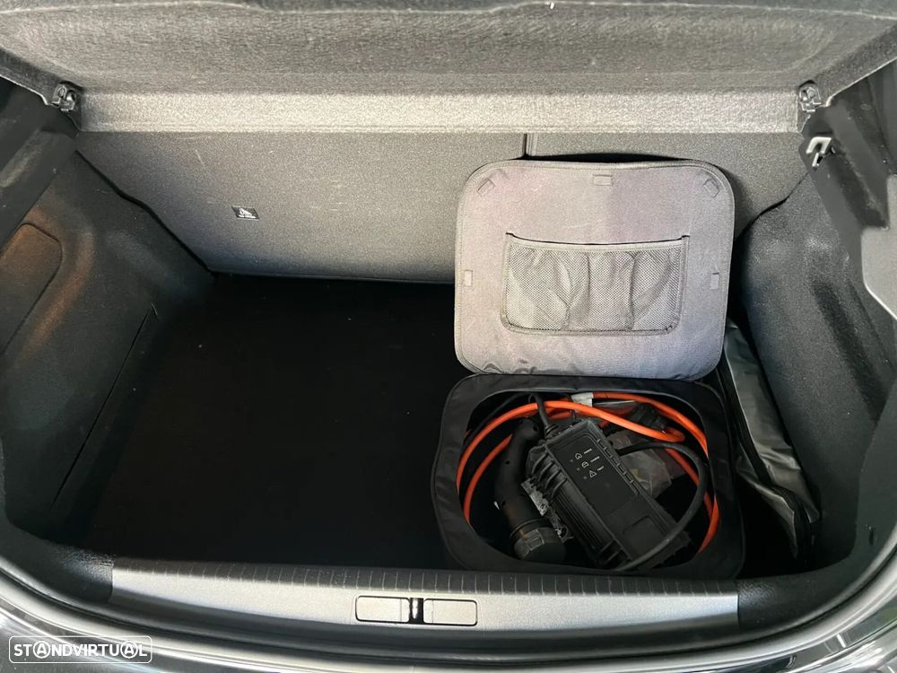 Peugeot e-208 50 kWh Active Pack - 21