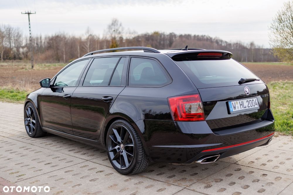 Skoda Octavia 2.0 TDI DSG RS - 4