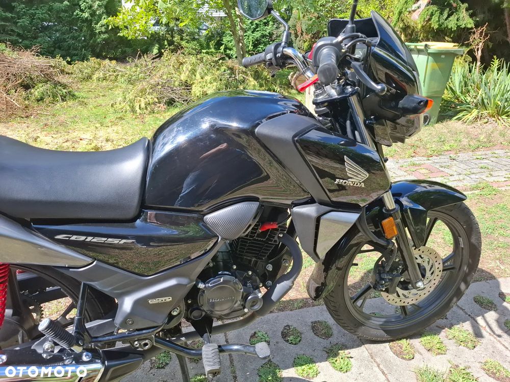 Honda CBF - 24