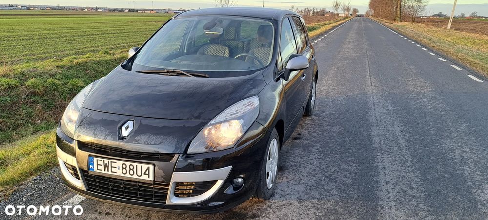 Renault Scenic - 1
