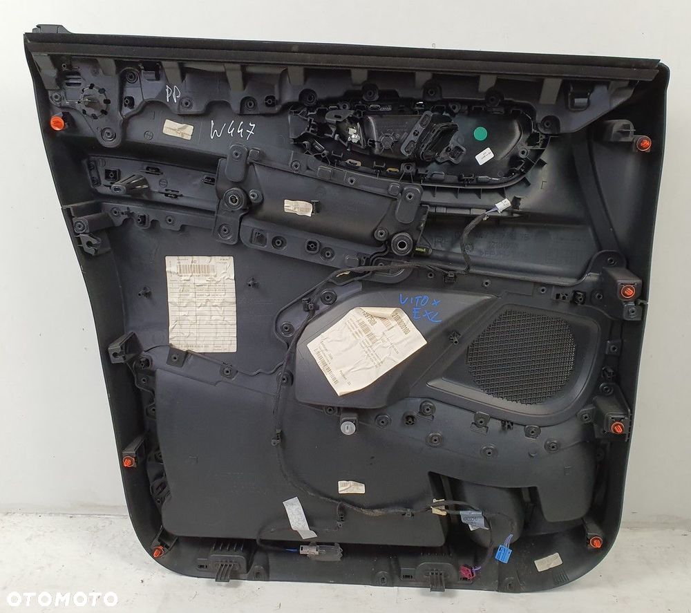 TAPICERA BOCZEK DRZWI PRAWY PRZÓD MERCEDES W447 EU - 5