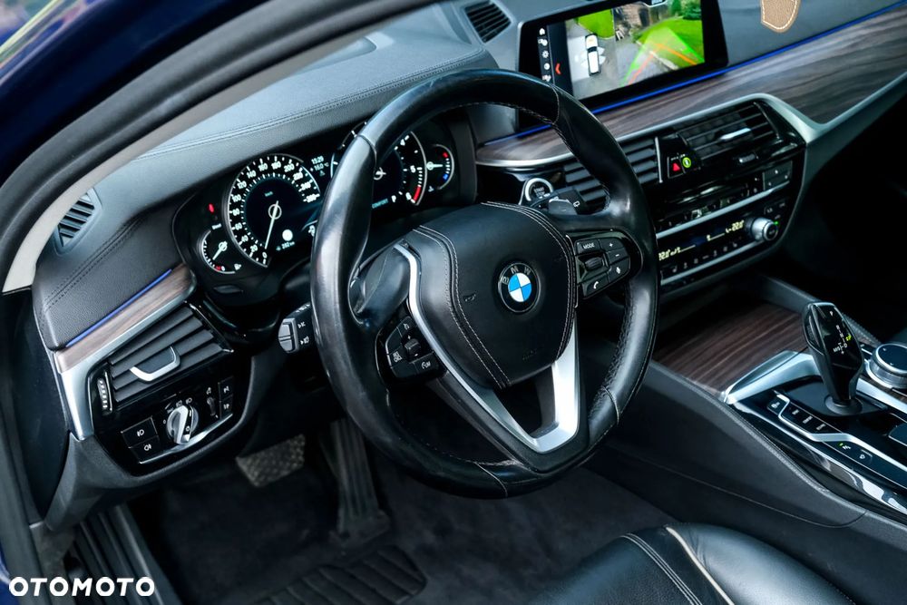BMW Seria 5 520d xDrive Luxury Line - 21