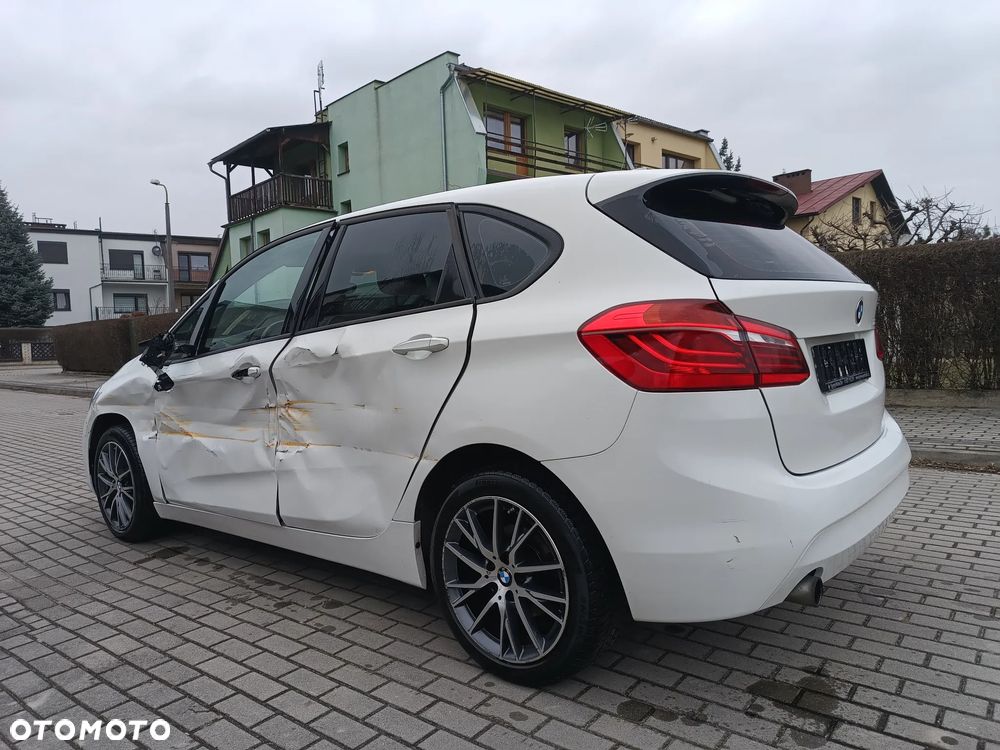 BMW Seria 2 218i - 6
