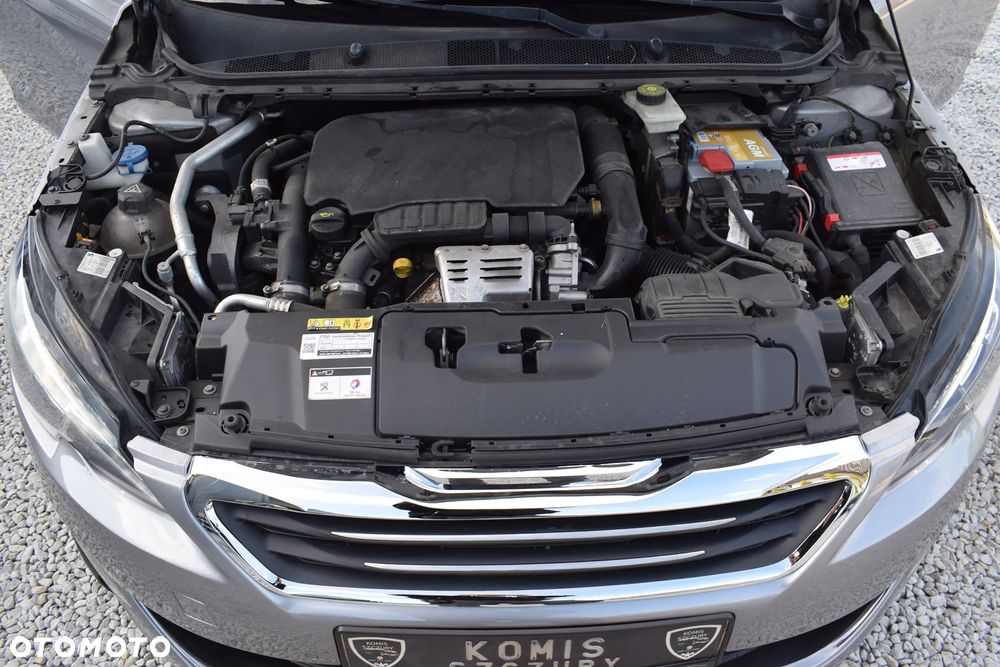 Peugeot 308 1.2 PureTech Allure S&S - 40