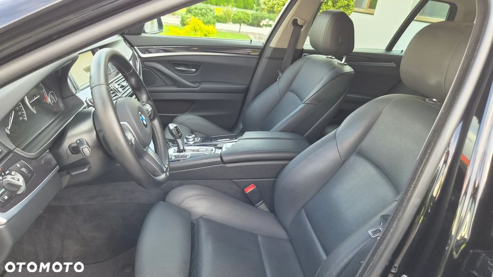 BMW Seria 5 520d - 12