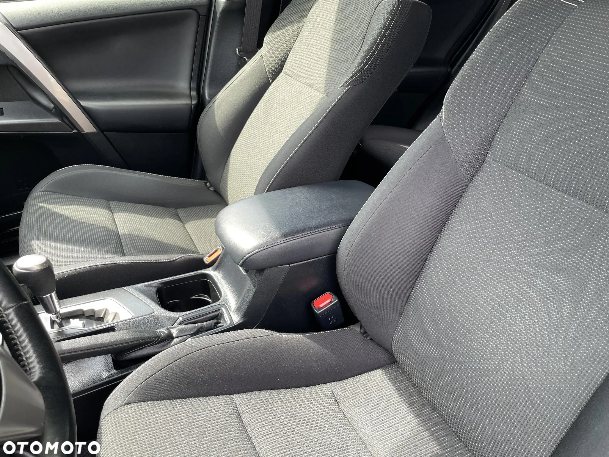 Toyota RAV4 Hybrid Style 4x2 - 10