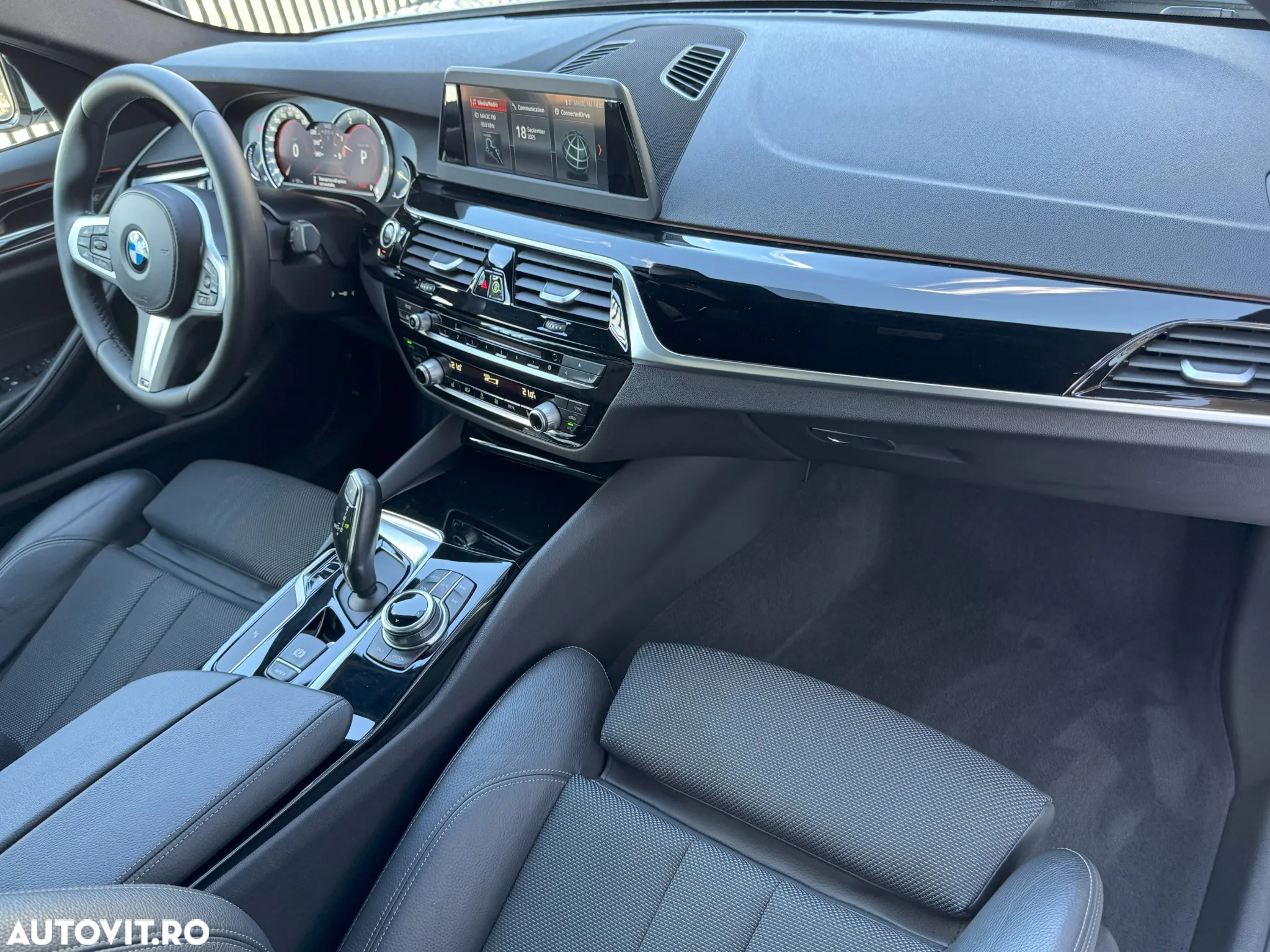 BMW Seria 5 530d AT - 11