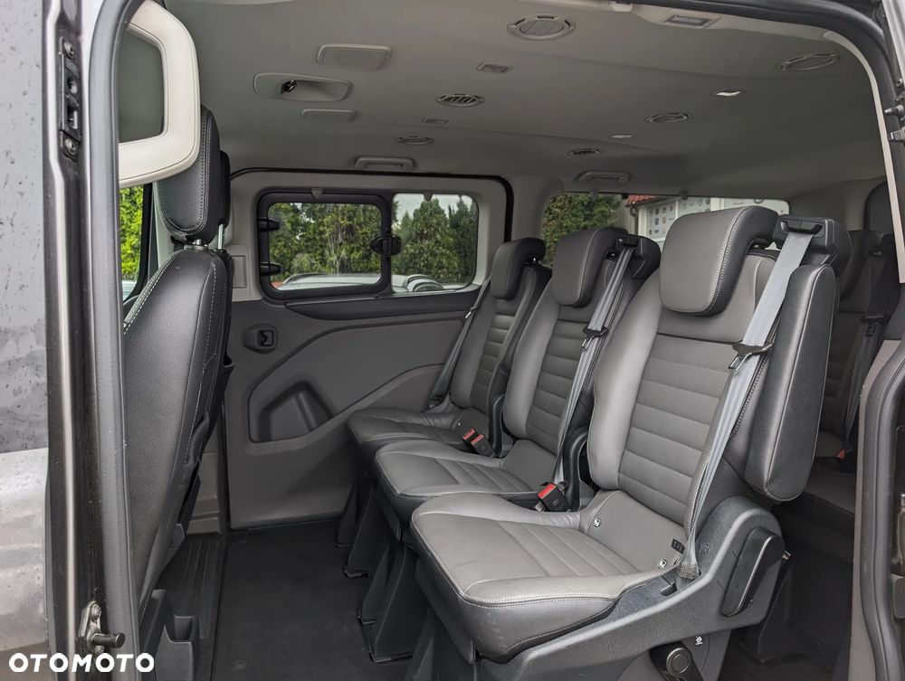 Ford Tourneo Custom 320 L2H1 VA Autm Titanium X - 24