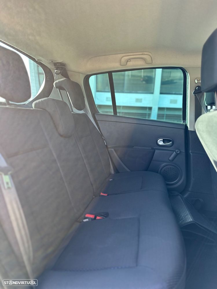 Renault Clio 1.2 TCE Dynamique S - 5