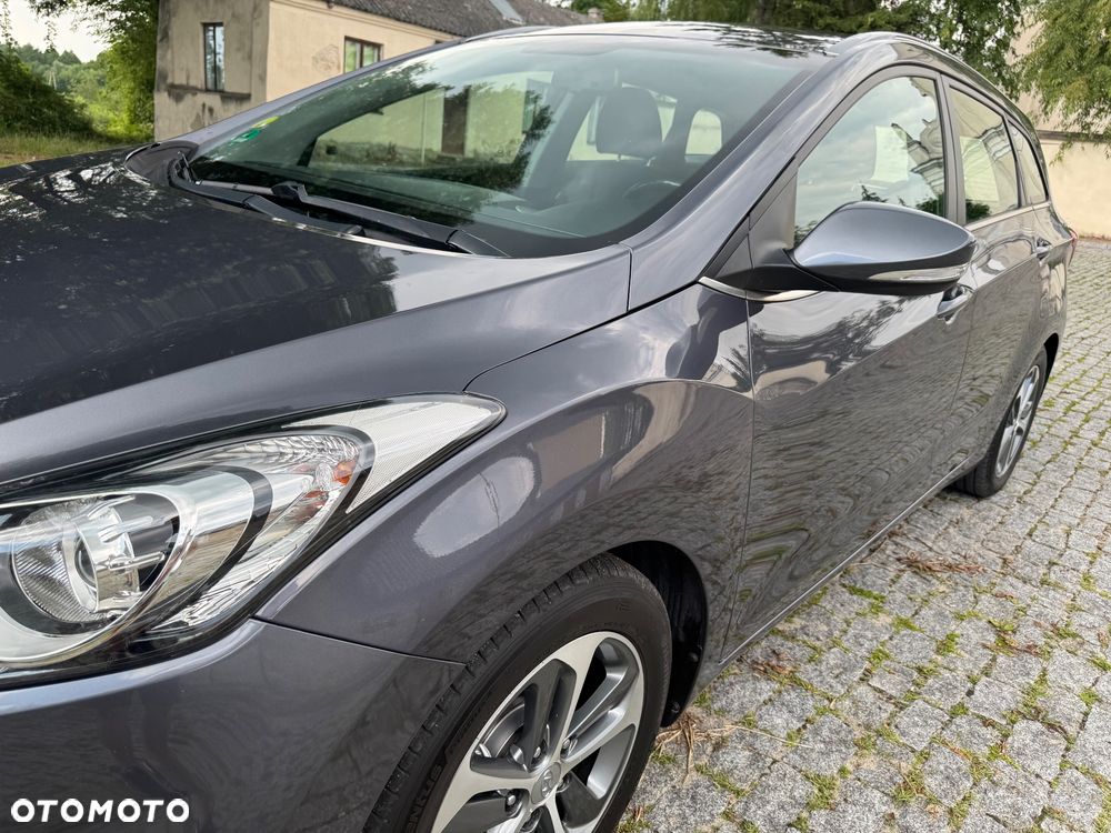 Hyundai i30 blue 1.6 CRDi Classic Navigation - 33