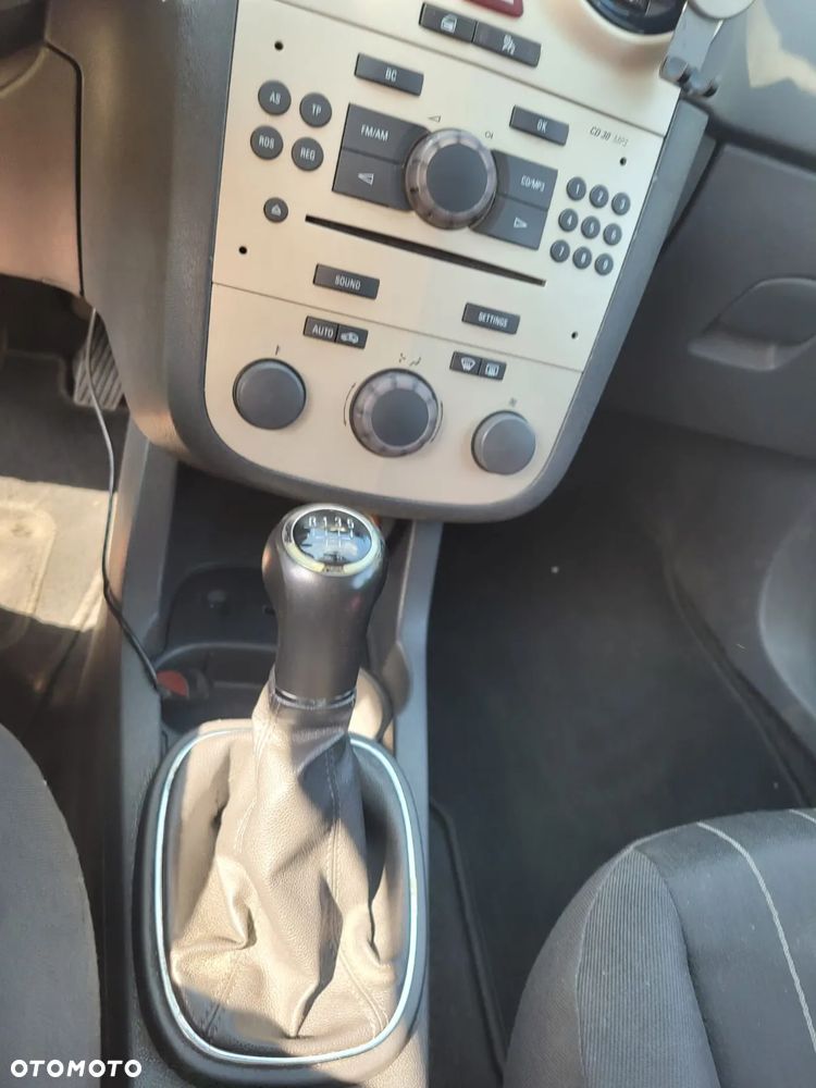 Opel Corsa 1.4 16V Enjoy - 2